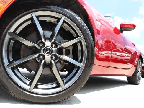 Used 2016 MAZDA MX-5 Miata Grand Touring RWD image 24