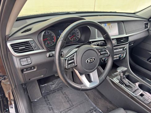 Used 2020 Kia Optima Premium FWD image 13