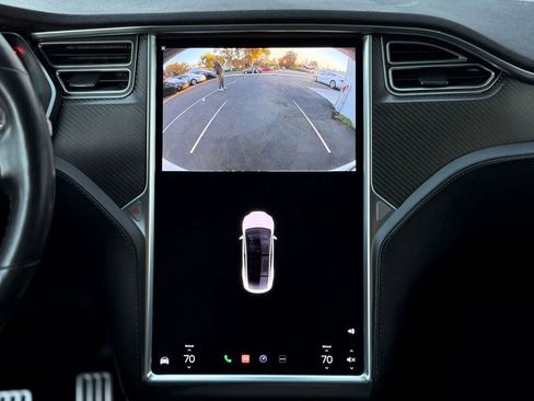 Used 2017 Tesla Model X 75D image 14