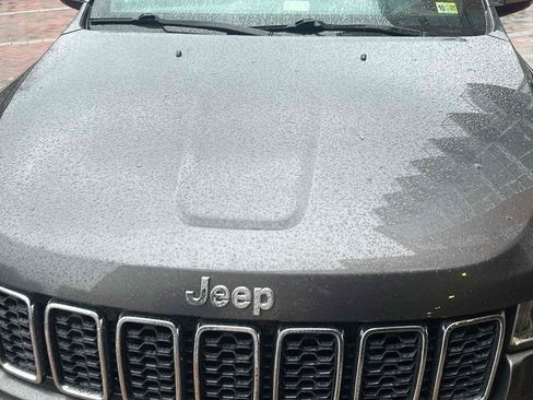 Used 2019 Jeep Grand Cherokee Limited image 13