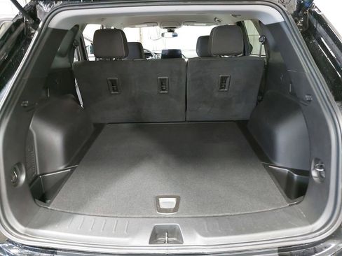 Used 2023 Chevrolet Blazer LT w/ Driver Confidence Package image 12