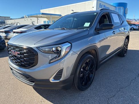 Used 2020 GMC Terrain SLE w/ Elevation Edition image 1