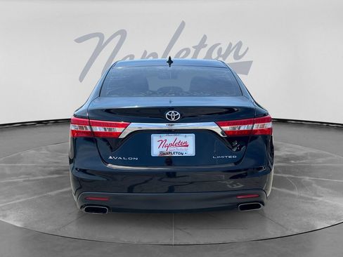 Used 2013 Toyota Avalon Limited w/ Technology Pkg FWD image 7