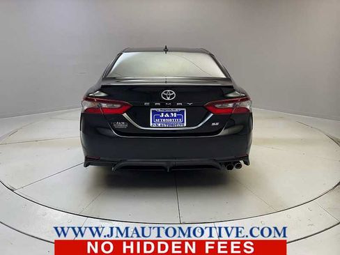Used 2023 Toyota Camry SE FWD image 4