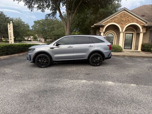 Used 2021 Kia Sorento SX AWD/4WD image 10