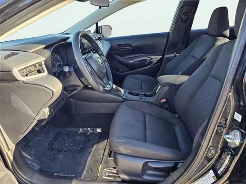 Used 2023 Toyota Corolla LE image 17