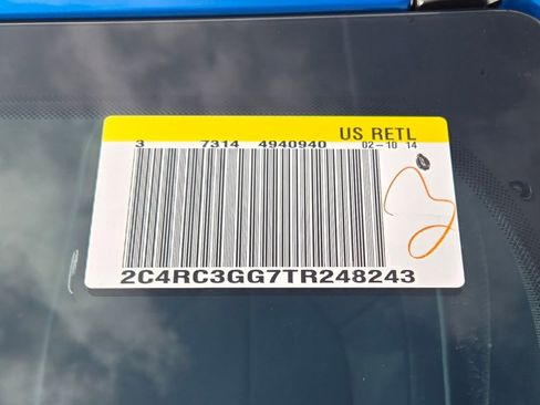 New 2026 Chrysler Pacifica Limited w/ Uconnect Theater Family Group image 34