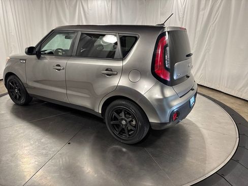 Used 2019 Kia Soul w/ Convenience Package image 7