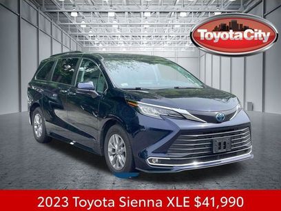 Used 2023 Toyota Sienna XLE