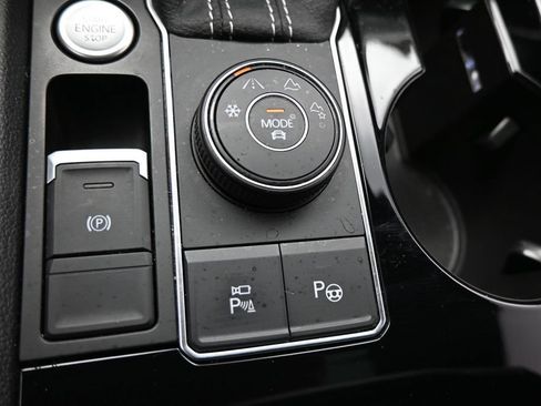 Used 2021 Volkswagen Atlas Cross Sport SEL Premium R-Line AWD/4WD image 22