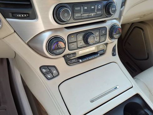 Used 2020 GMC Yukon Denali w/ Denali Ultimate Package AWD/4WD image 30