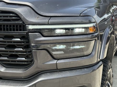 Used 2025 RAM 3500 Limited AWD/4WD image 12