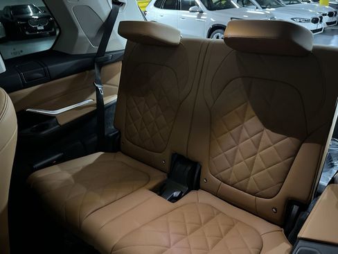New 2026 BMW X7 xDrive40i image 24