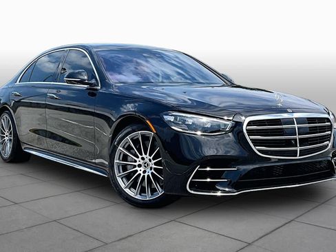 Used 2024 Mercedes-Benz S 580 4MATIC Sedan image 3