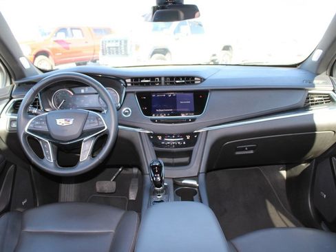 Used 2025 Cadillac XT5 Premium Luxury image 23