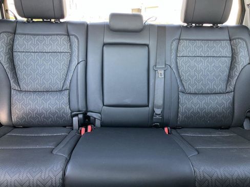 Used 2022 Toyota Tundra Limited AWD/4WD image 35