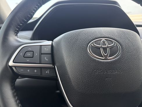 Certified 2025 Toyota Grand Highlander FWD image 9