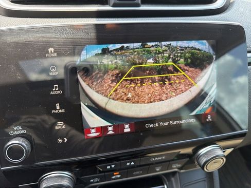 Used 2018 Honda CR-V Touring image 17