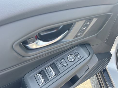 Used 2023 Honda Accord EX-L image 10