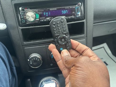 Used 2009 Pontiac G6 Sedan w/ Sport Package 1 image 20