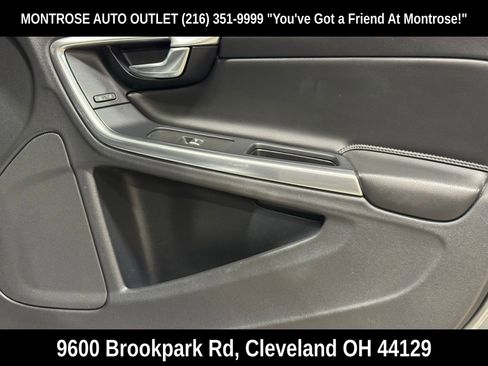 Used 2018 Volvo S60 T5 Inscription image 45