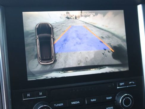 Used 2018 Porsche Macan Sport Edition image 22