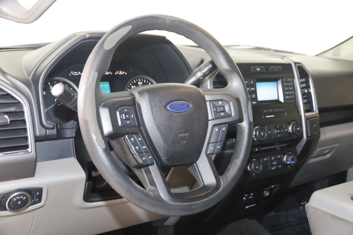 Used 2015 Ford F150 XLT RWD image 6