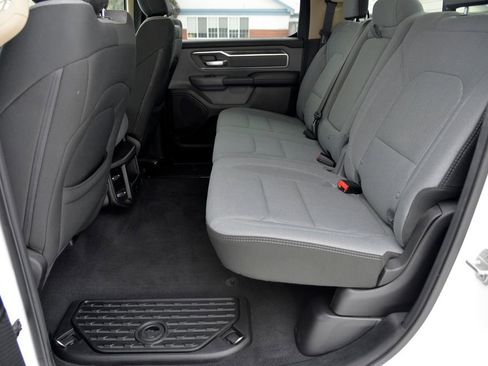 Used 2019 RAM 1500 Big Horn image 29