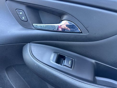 Used 2017 Chevrolet Volt Premier w/ Driver Confidence II Package image 22