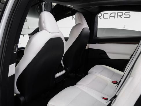 Used 2023 Tesla Model X AWD/4WD image 39