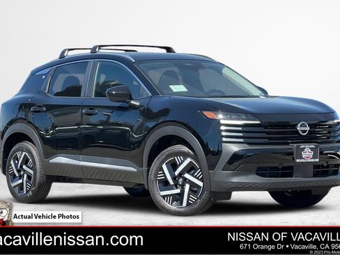 Used 2026 Nissan Kicks SV w/ Charging Package FWD image 1