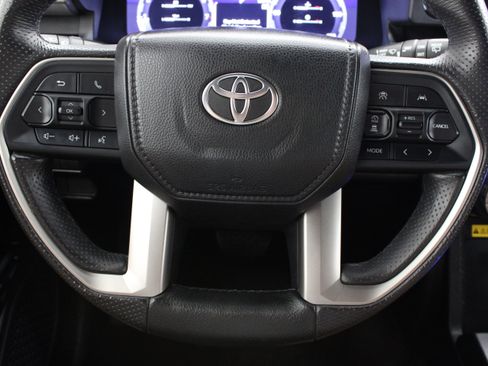 Used 2025 Toyota 4Runner TRD Off-Road Premium w/ Tow Technology Package AWD/4WD image 27