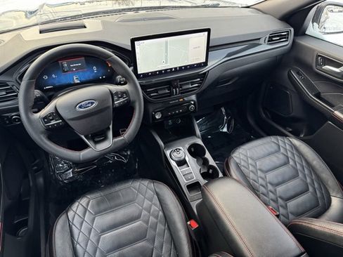 Certified 2023 Ford Escape ST-Line Elite w/ Premium Technology Package image 6