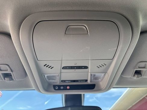 Used 2018 Chevrolet Equinox LT AWD/4WD image 8