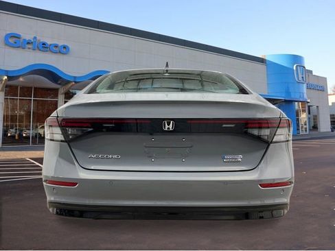 New 2026 Honda Accord Touring image 4