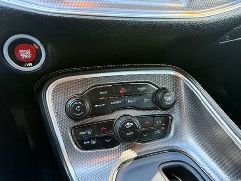 Used 2019 Dodge Challenger SRT Hellcat Redeye image 15