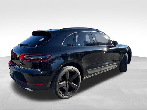 Used 2018 Porsche Macan image 8