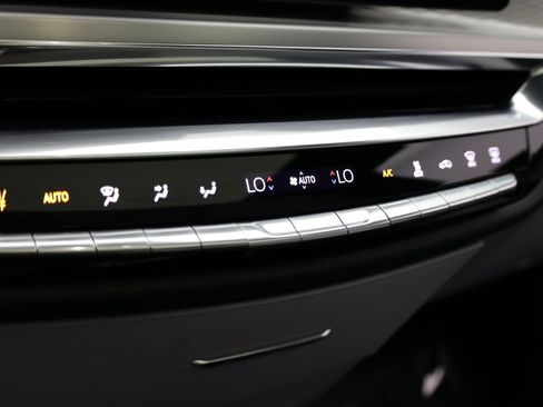 Used 2024 Cadillac Lyriq Luxury RWD image 23