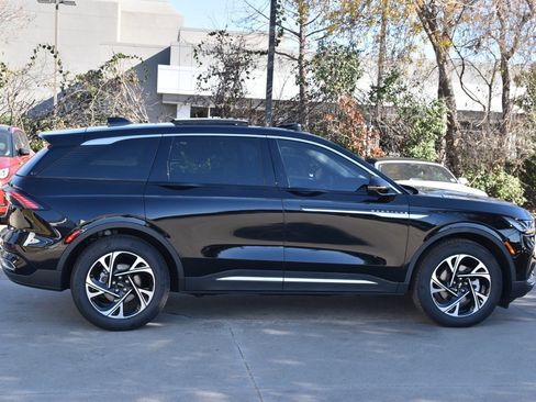 New 2026 Lincoln Nautilus Premier w/ Equipment Group 102A image 5