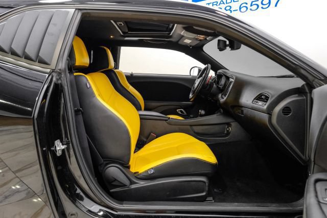 Used 2022 Dodge Challenger R/T Scat Pack RWD image 42
