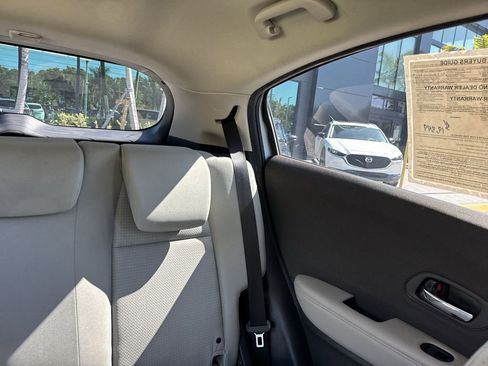 Used 2019 Honda HR-V LX image 19