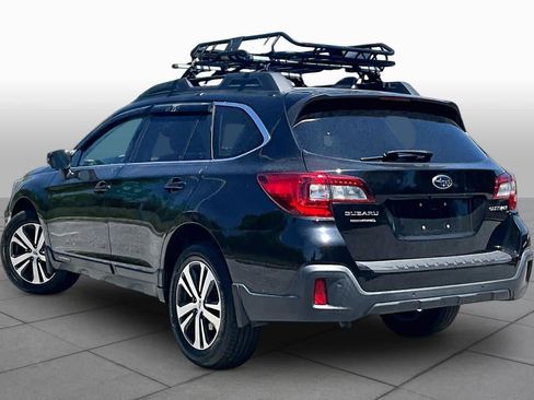 Used 2018 Subaru Outback 2.5i Limited AWD/4WD image 12