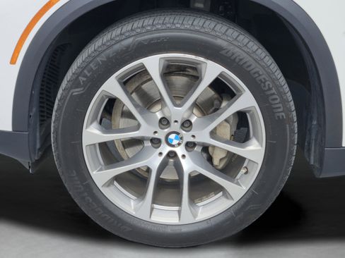 Used 2020 BMW X5 sDrive40i w/ Premium Package RWD image 32