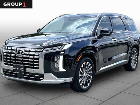 Used 2024 Hyundai Palisade Calligraphy FWD image 1