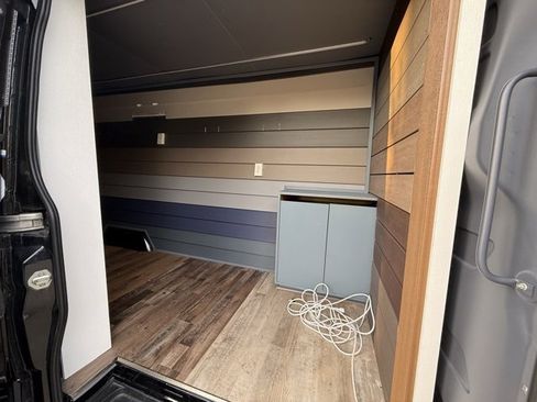 Used 2020 Mercedes-Benz Sprinter 3500 image 12