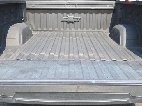 Certified 2022 Chevrolet Silverado 1500 RST AWD/4WD image 13