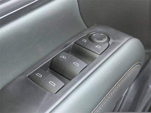 New 2026 GMC Terrain AT4 w/ LPO, Black Badging Package image 27