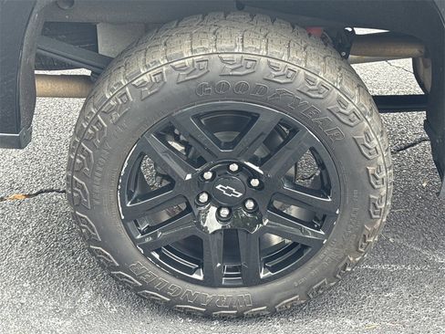 Used 2024 Chevrolet Silverado 1500 Custom Trail Boss image 18