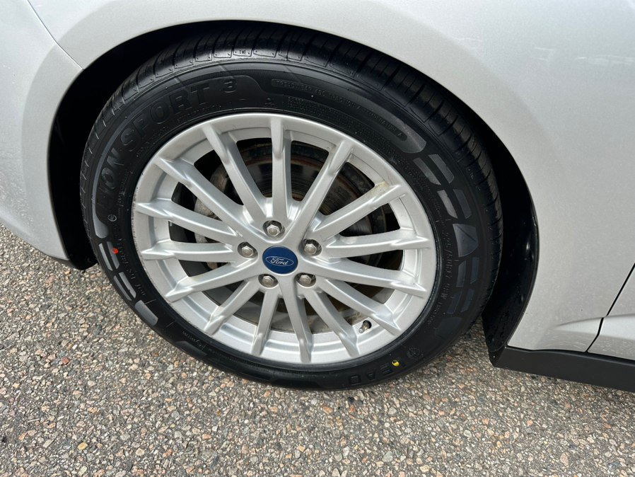 Used 2013 Ford C-MAX SE FWD image 28