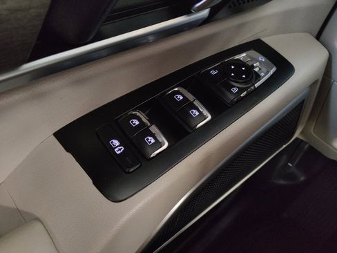 Used 2022 Kia Telluride EX w/ EX Premium Package AWD/4WD image 27